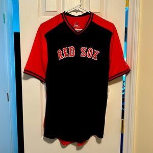 Ladies Red Sox shirt